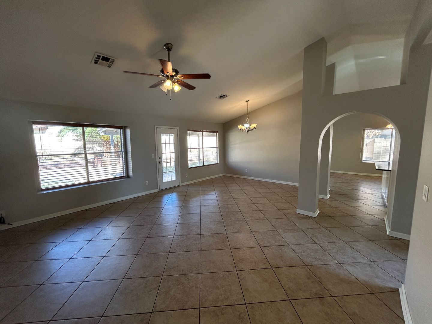 Beautiful 3 bedroom / 3 Bath with a Pool- Available Now!! property image