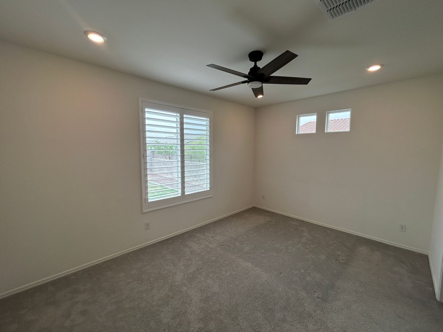 Home Built in 2024 - North Copper Canyon - 3 bedrooms/2 bathrooms (plus den) ready for early May move-in property image