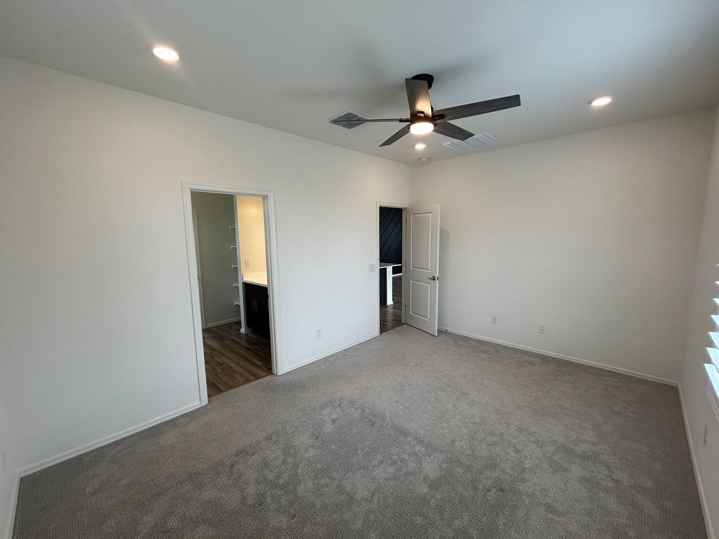 Home Built in 2024 - North Copper Canyon - 3 bedrooms/2 bathrooms (plus den) ready for early May move-in property image