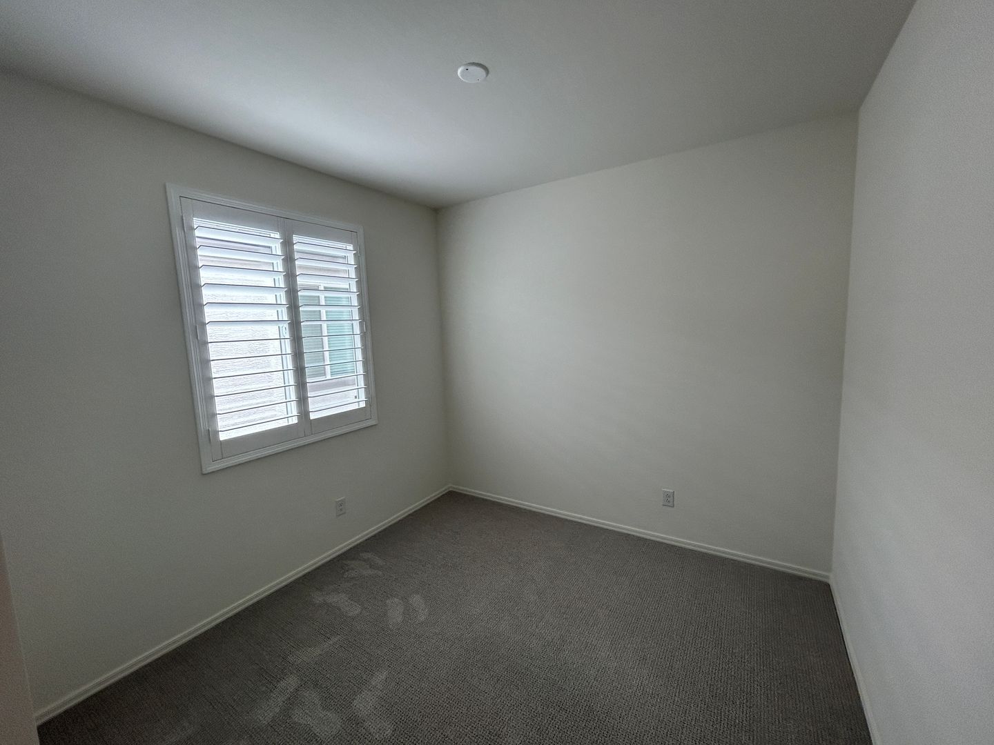 Home Built in 2024 - North Copper Canyon - 3 bedrooms/2 bathrooms (plus den) ready for early May move-in property image