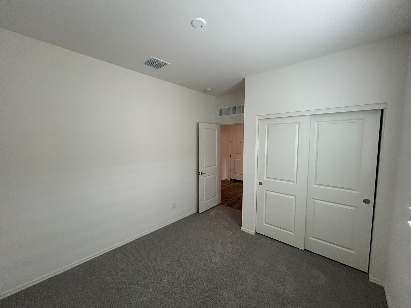 Home Built in 2024 - North Copper Canyon - 3 bedrooms/2 bathrooms (plus den) ready for early May move-in property image