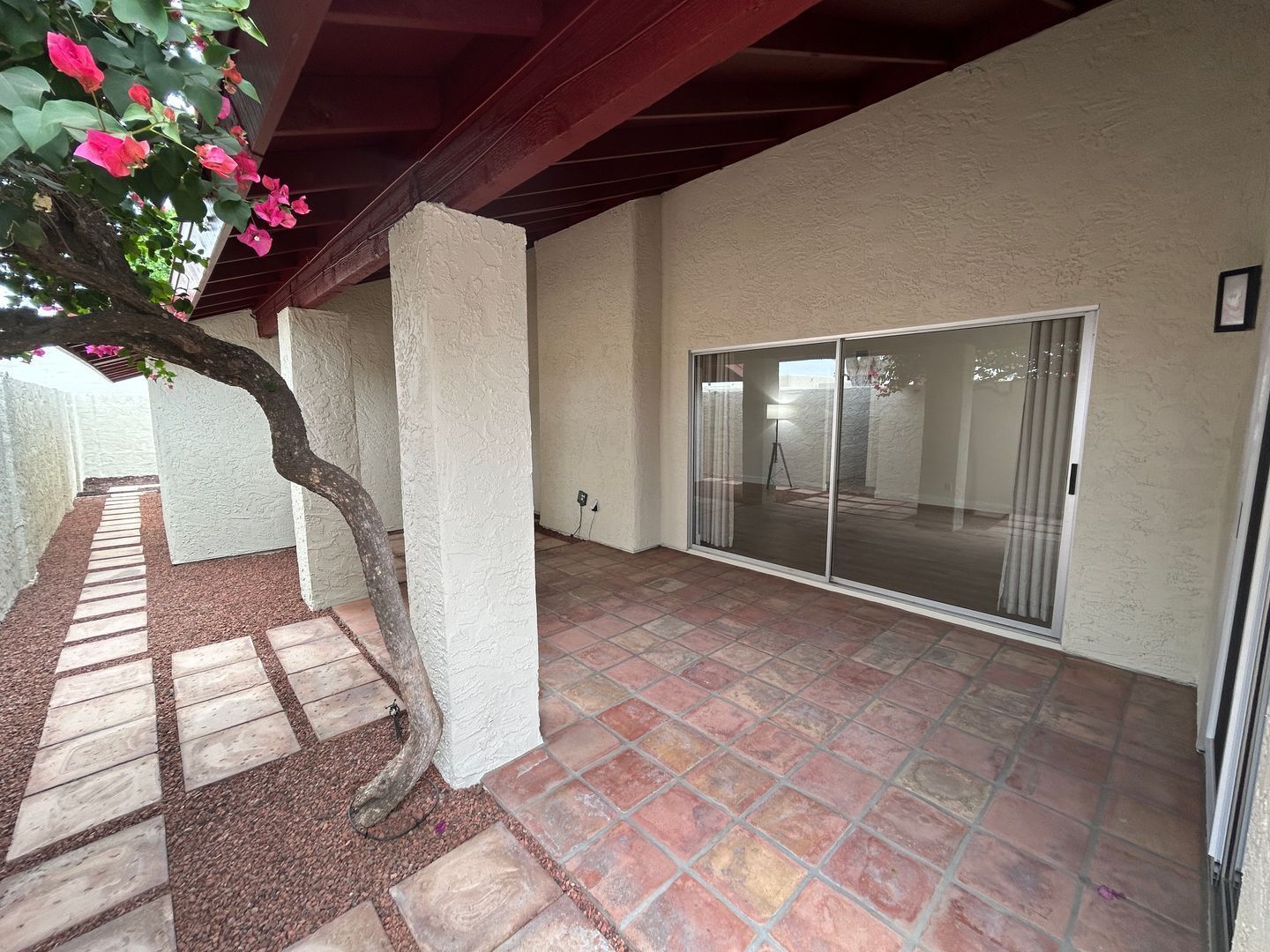 REMODELED HIDDEN GEM in north Phoenix ready for immediate move-in property image