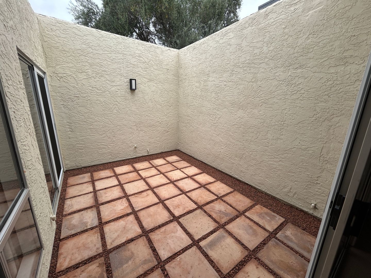 REMODELED HIDDEN GEM in north Phoenix ready for immediate move-in property image