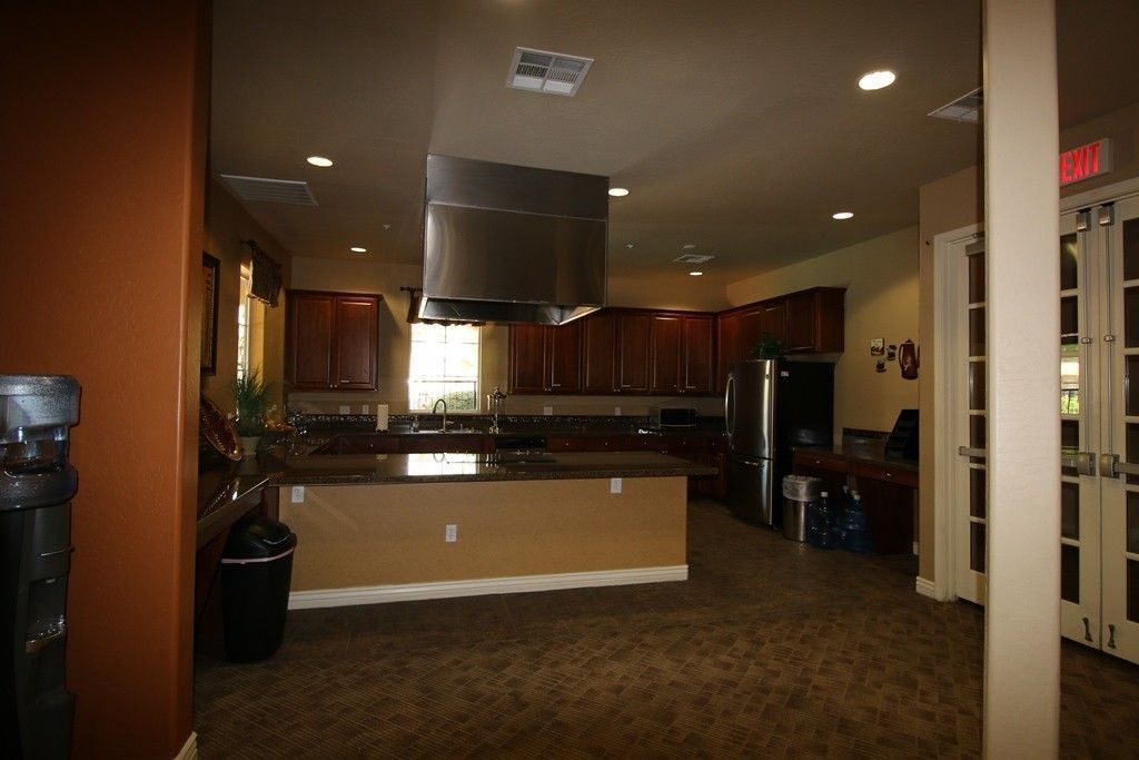 2 bedroom 2 bath home in Park Place Condominiums! property image