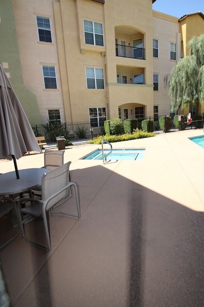2 bedroom 2 bath home in Park Place Condominiums! property image