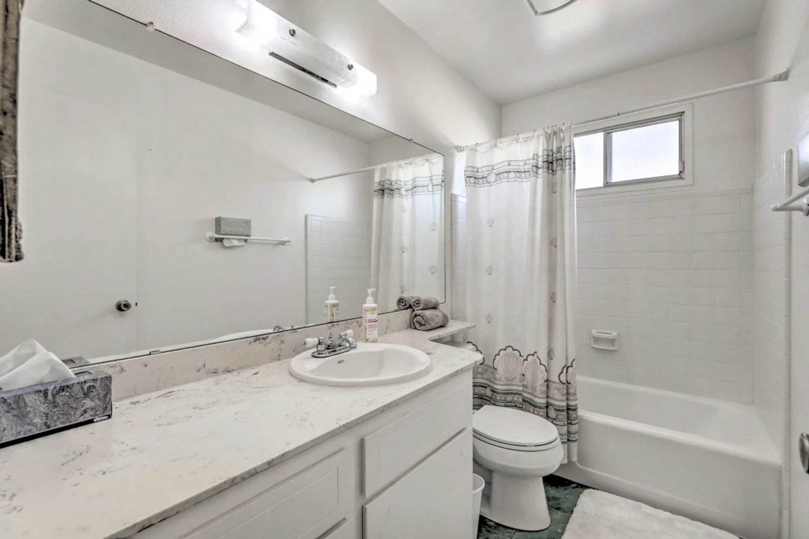 3 bedroom 2 bathroom home in Litchfield Park available early June property image
