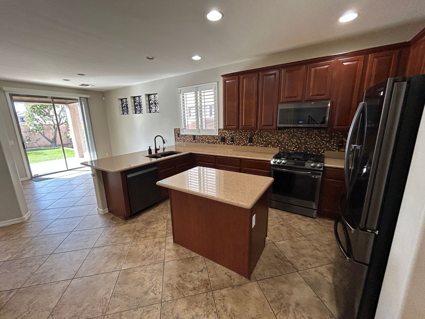 Location Location !!  Beautiful 5 bedroom / 3 bathroom home in Stetson Valley ready for an early June move in !! property image