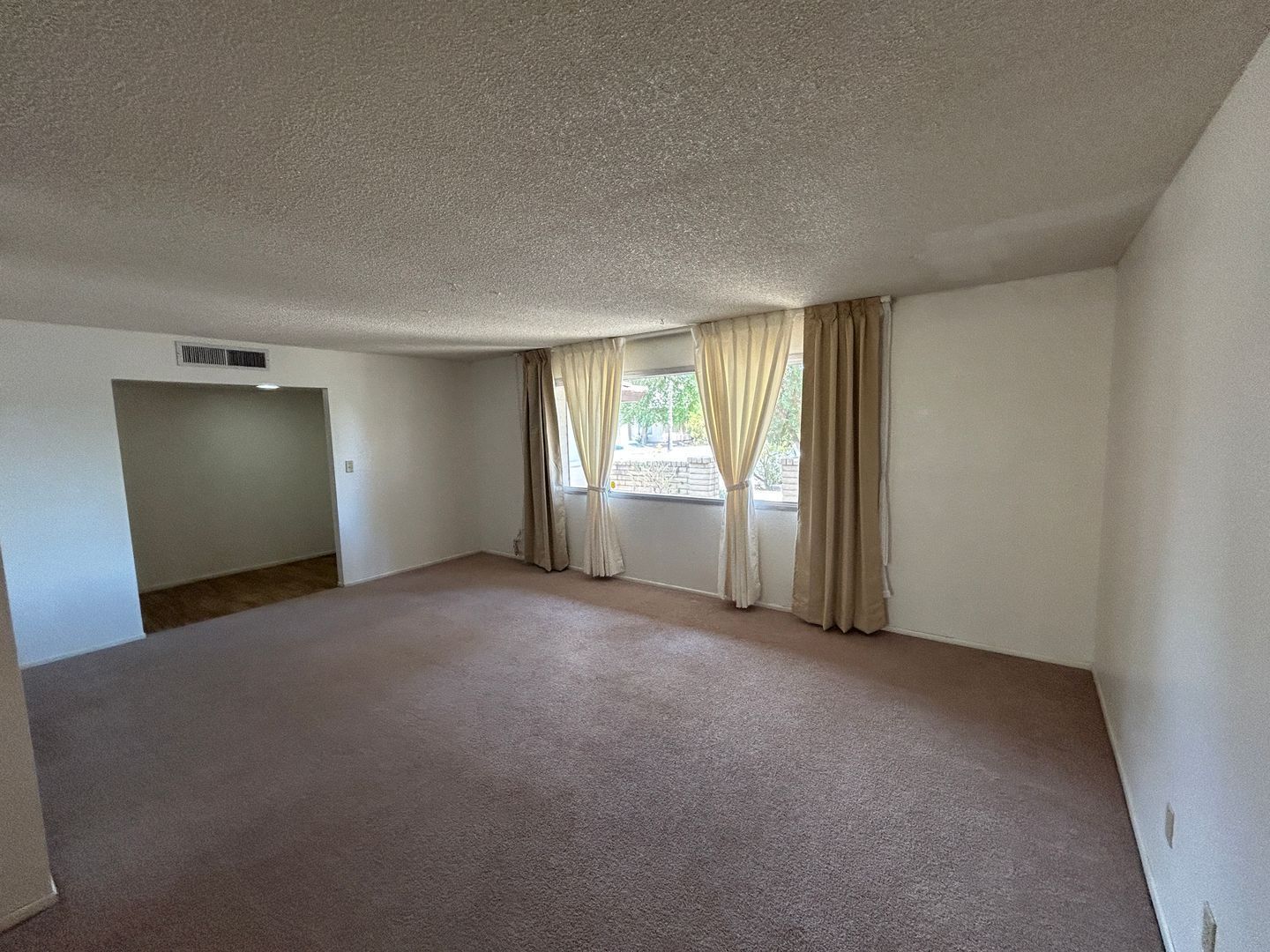 Old Litchfield Park Home (4 bedrooms/2 bathrooms) on a HUGE LOT (14,982 sf) ready for immediate move-in property image