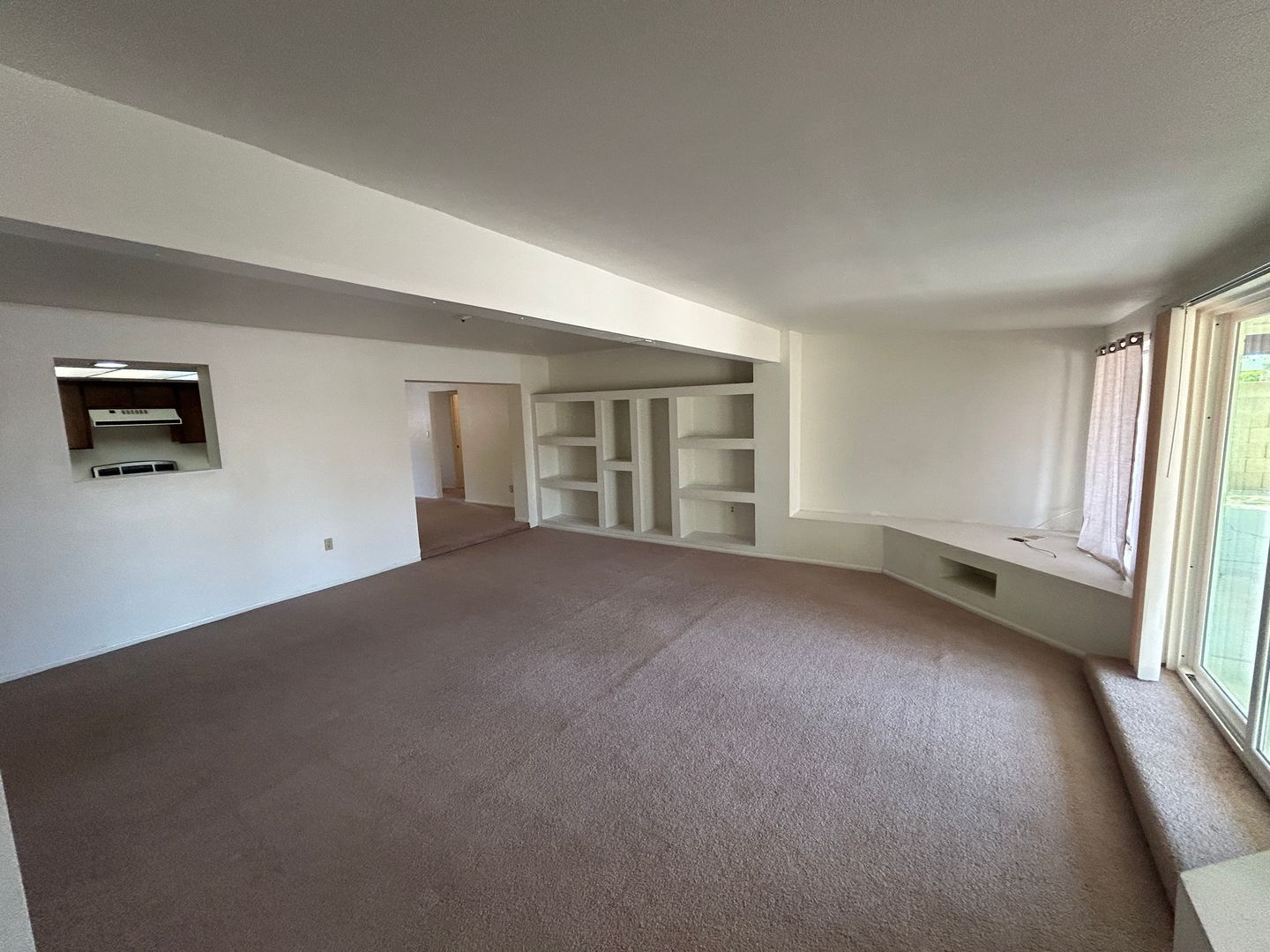 Old Litchfield Park Home (4 bedrooms/2 bathrooms) on a HUGE LOT (14,982 sf) ready for immediate move-in property image