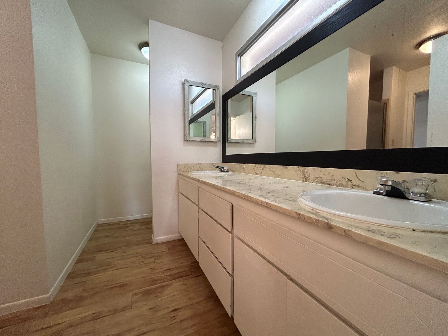 Old Litchfield Park Home (4 bedrooms/2 bathrooms) on a HUGE LOT (14,982 sf) ready for immediate move-in property image