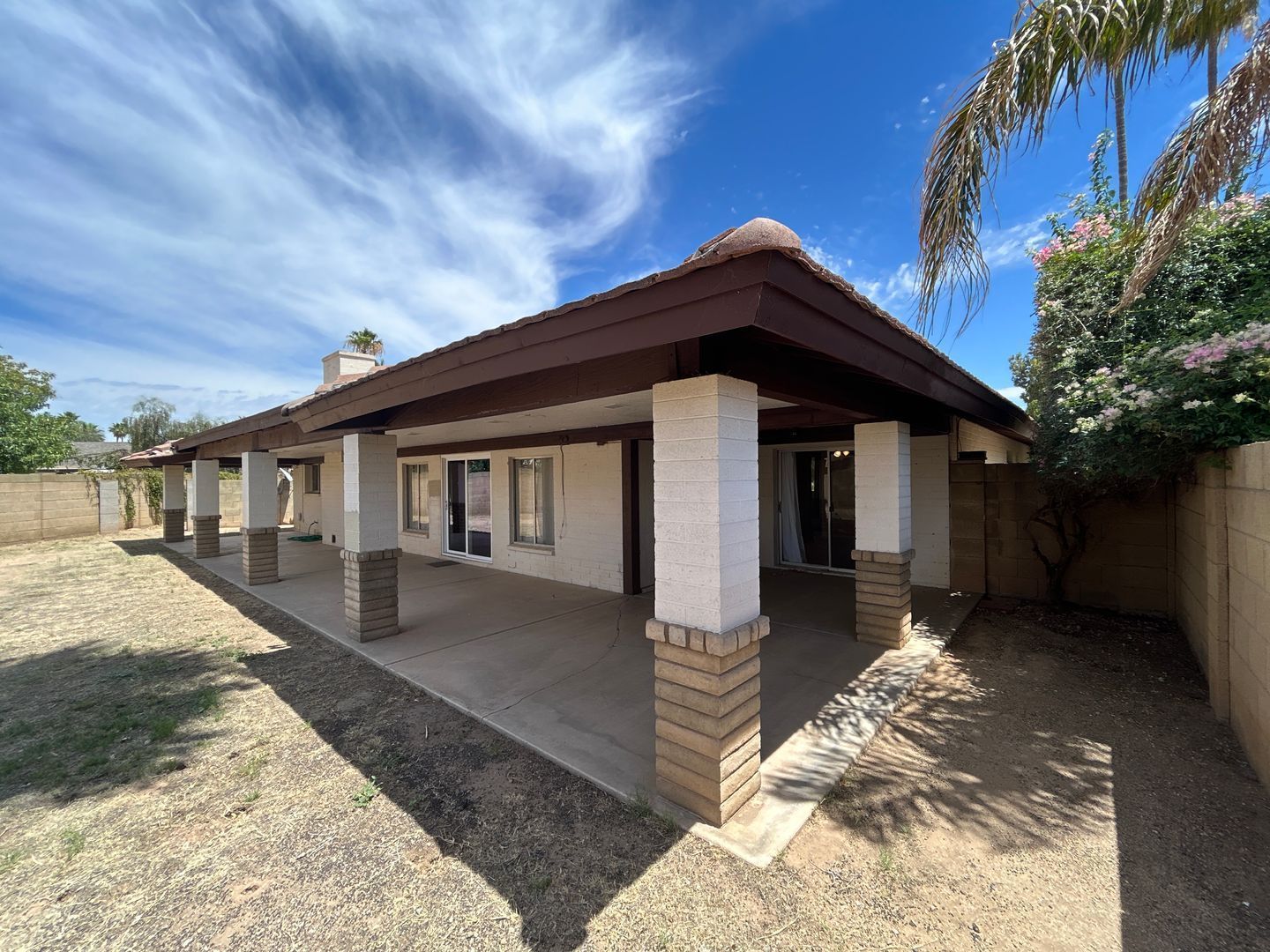 Old Litchfield Park Home (4 bedrooms/2 bathrooms) on a HUGE LOT (14,982 sf) ready for immediate move-in property image