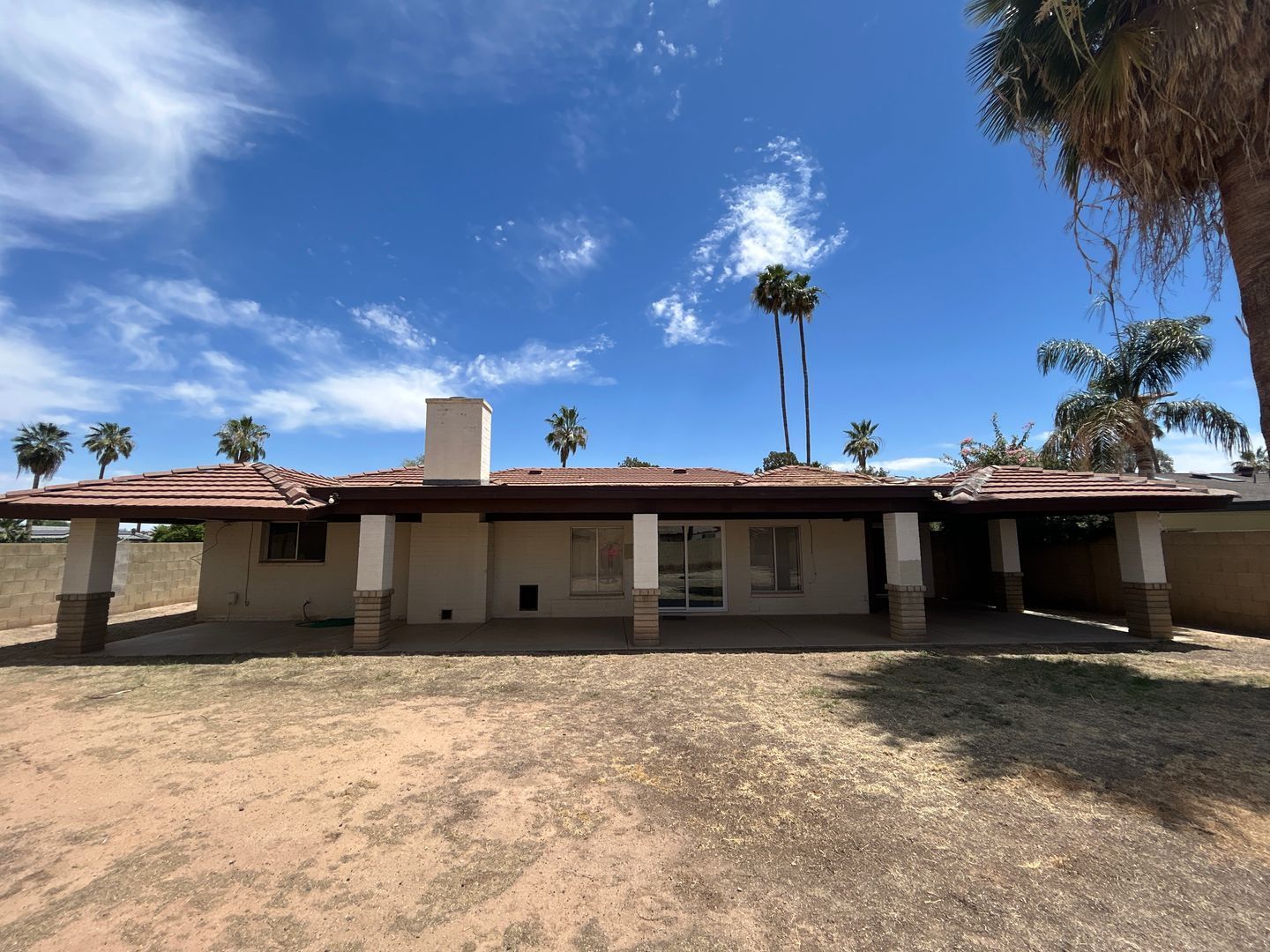Old Litchfield Park Home (4 bedrooms/2 bathrooms) on a HUGE LOT (14,982 sf) ready for immediate move-in property image