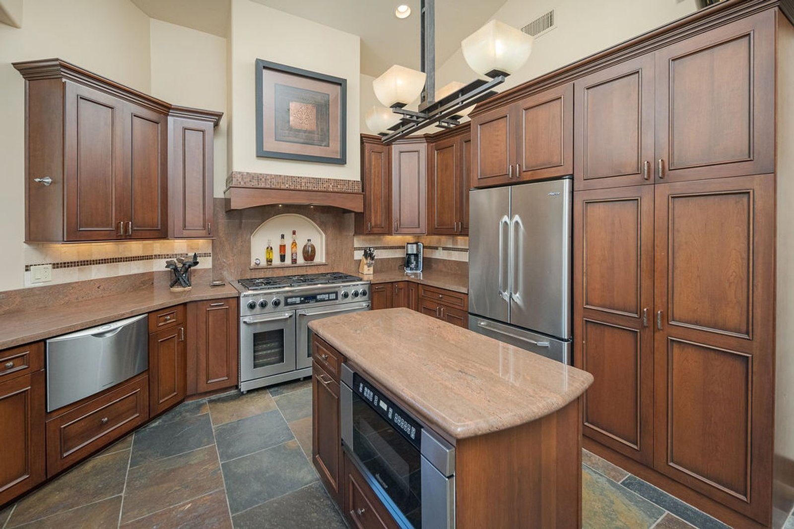 STUNNING 3 Bedroom Home in Litchfield Greens ready for early June move-in !!! property image