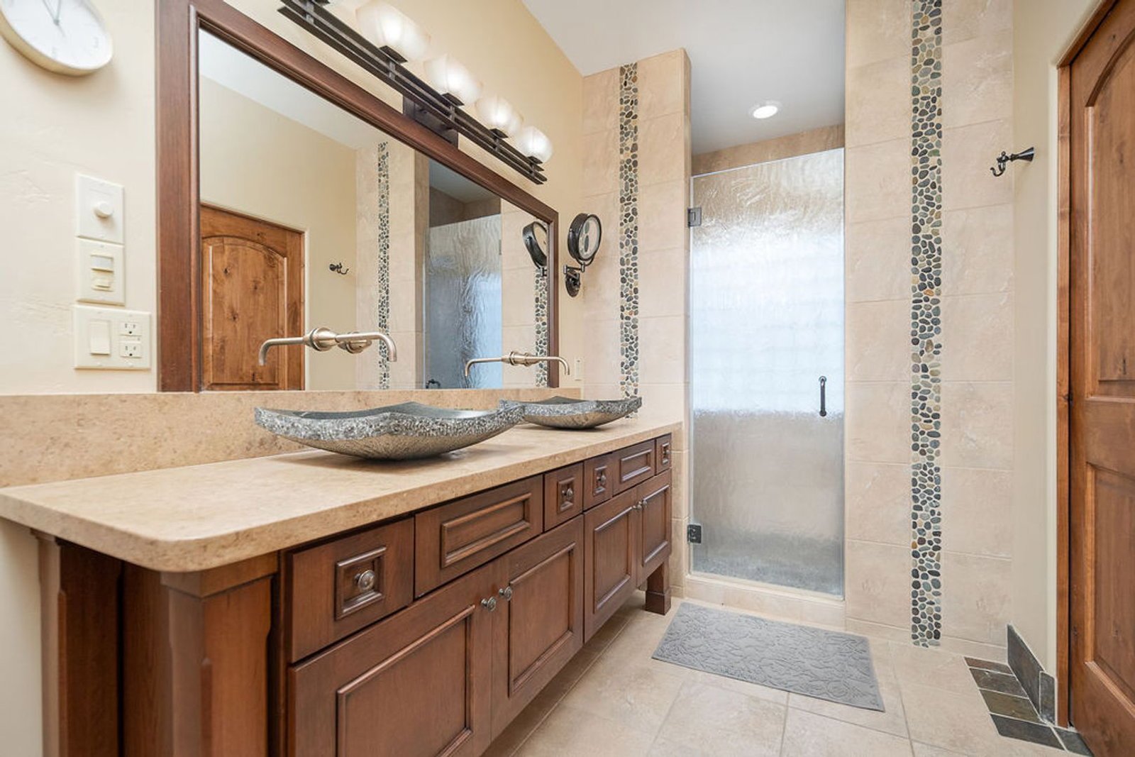 STUNNING 3 Bedroom Home in Litchfield Greens ready for early June move-in !!! property image