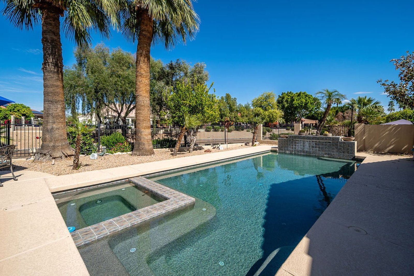 STUNNING 3 Bedroom Home in Litchfield Greens ready for early June move-in !!! property image