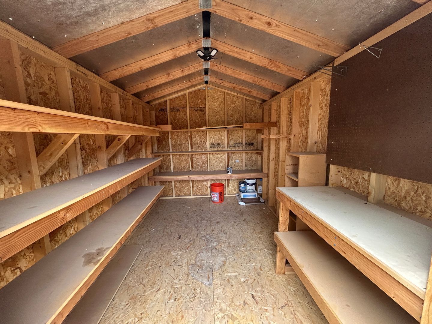 North Phoenix Home (3 bedrooms/2 bathrooms-plus den) ready for immediate move-in property image