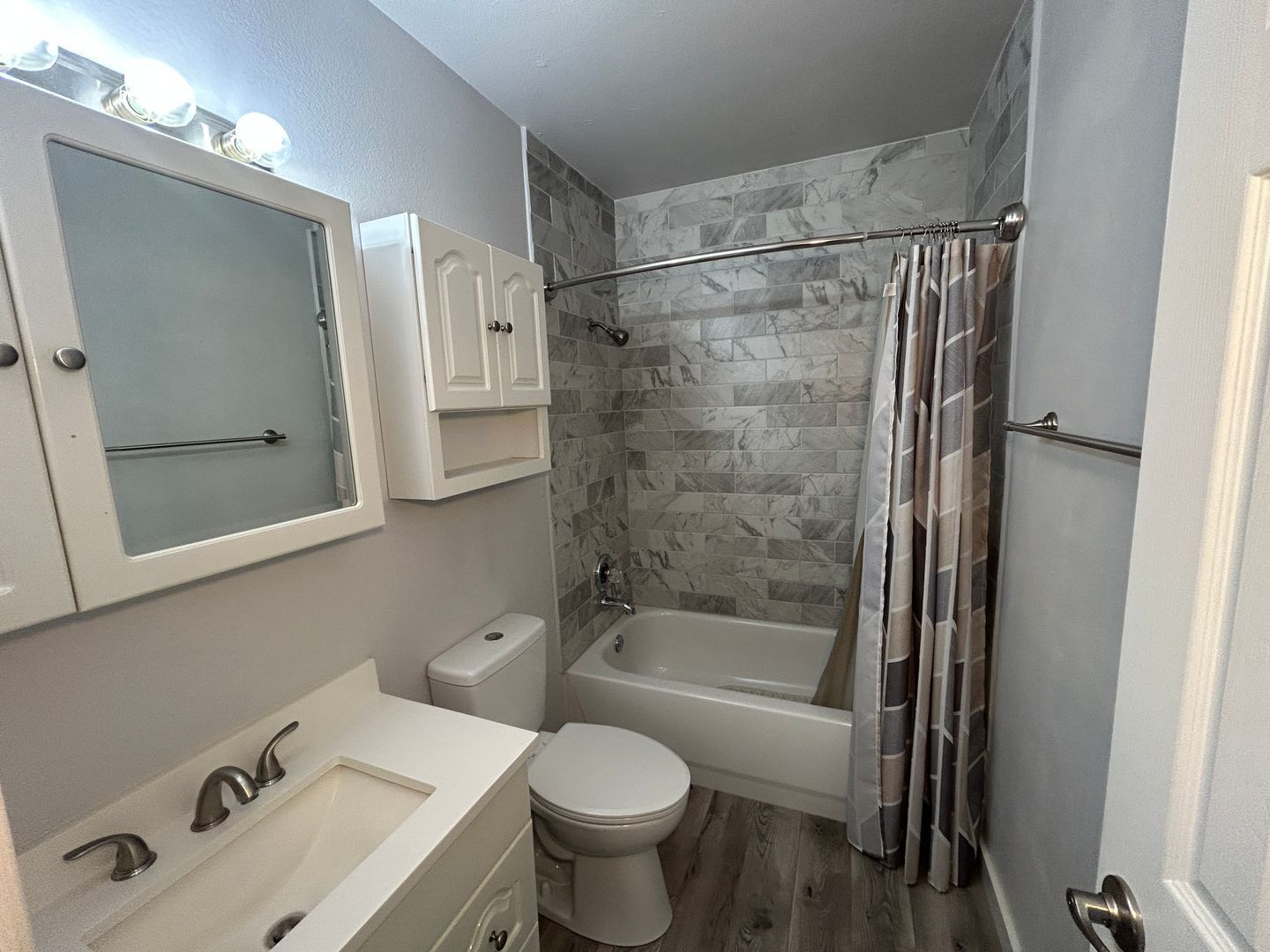 Updated Bellair Townhome with SOLAR (3 bed/2 bath) ready for immediate move-in property image