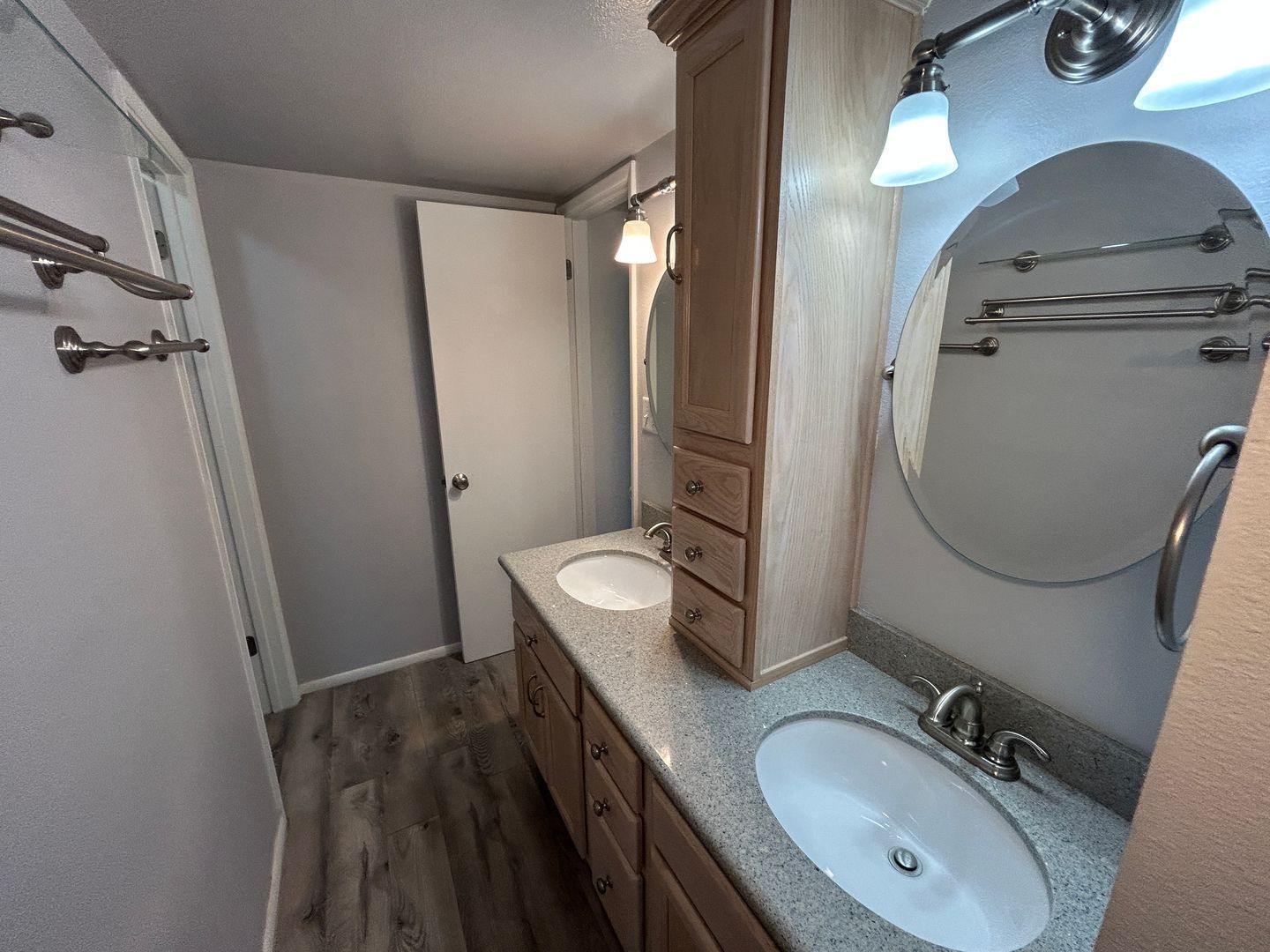 Updated Bellair Townhome with SOLAR (3 bed/2 bath) ready for immediate move-in property image