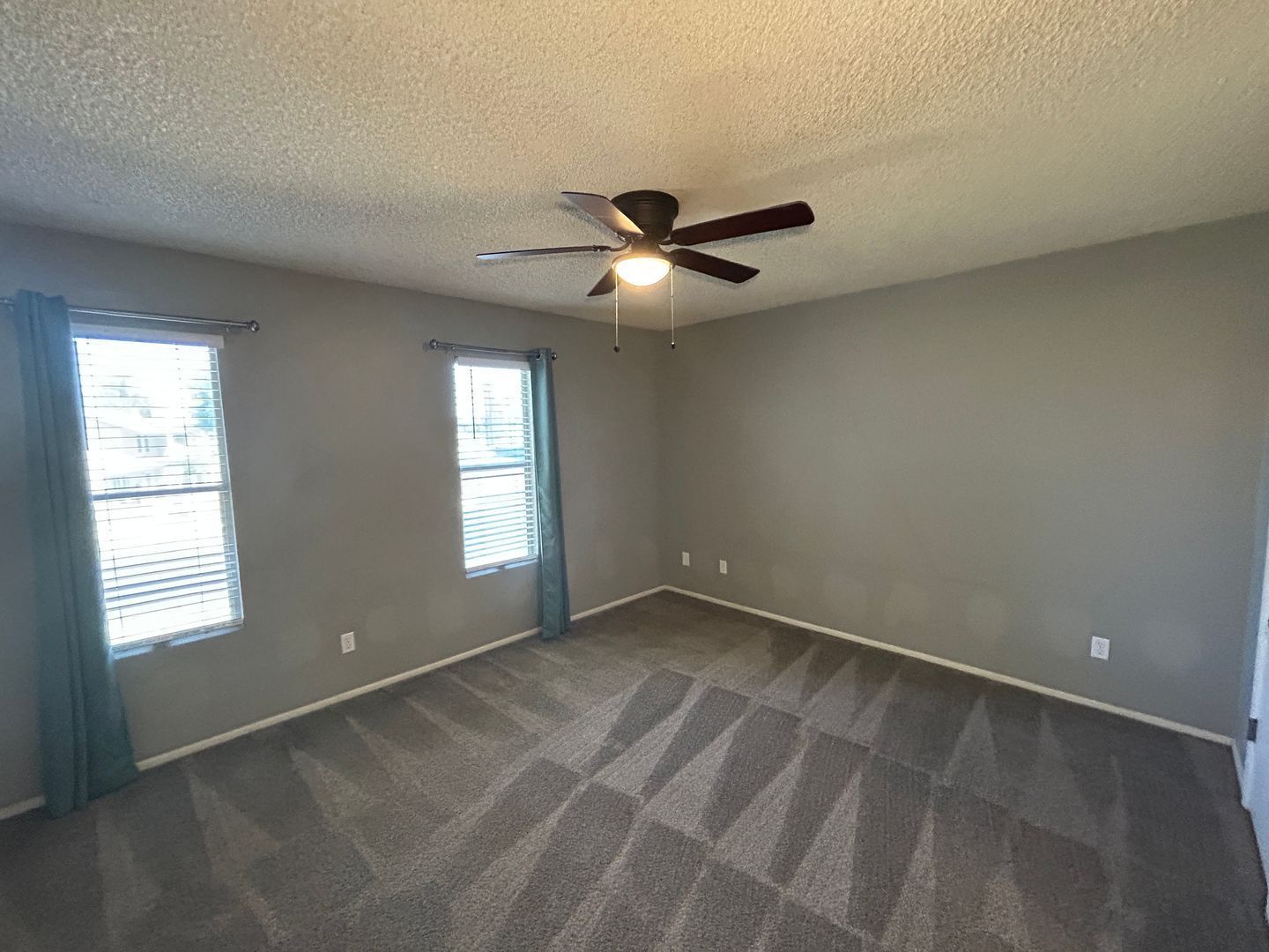 Updated Bellair Townhome with SOLAR (3 bed/2 bath) ready for immediate move-in property image