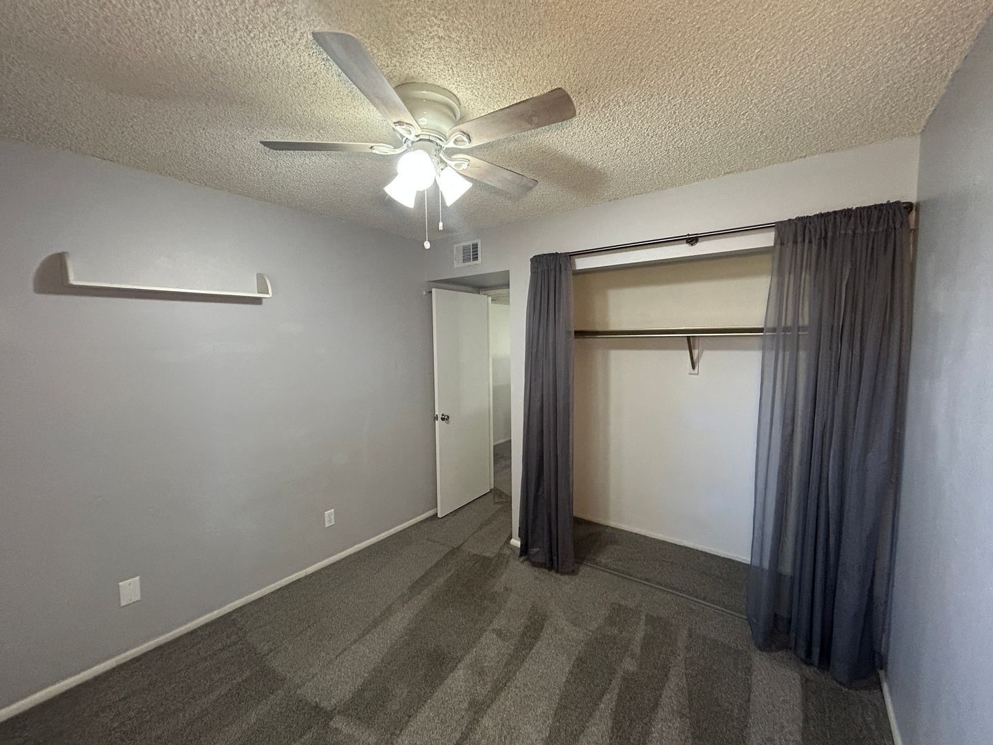 Updated Bellair Townhome with SOLAR (3 bed/2 bath) ready for immediate move-in property image