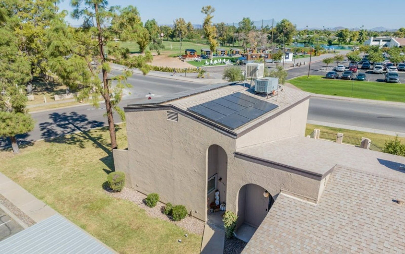 Updated Bellair Townhome with SOLAR (3 bed/2 bath) ready for immediate move-in property image