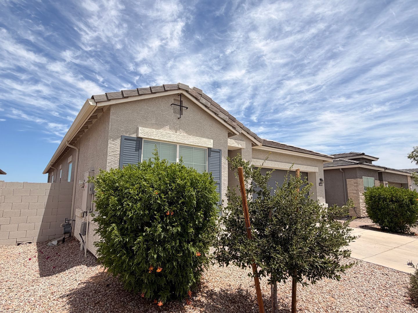 Newer Home Built in 2023 (3 bedrooms/2 bathrooms) in Surprise ready for immediate move-in property image