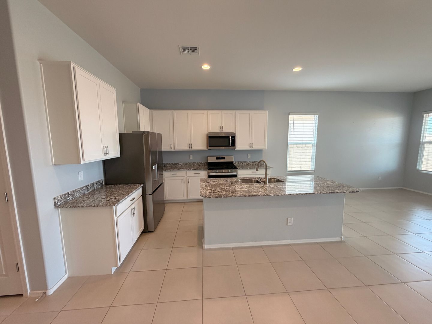 Newer Home Built in 2023 (3 bedrooms/2 bathrooms) in Surprise ready for immediate move-in property image