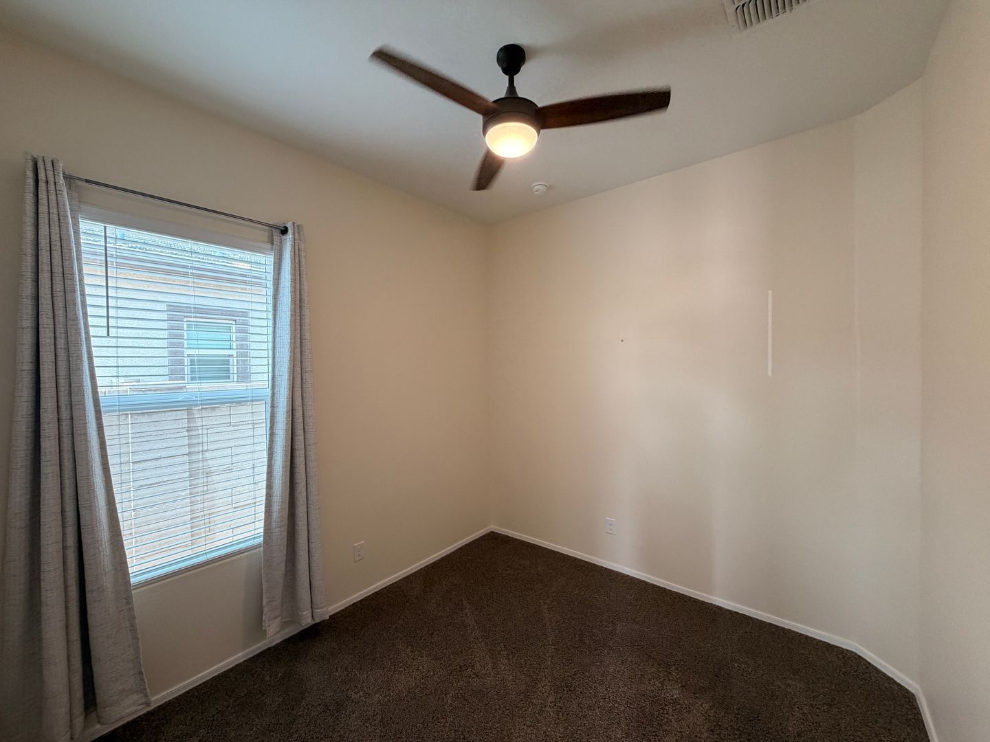 Newer Home Built in 2023 (3 bedrooms/2 bathrooms) in Surprise ready for immediate move-in property image