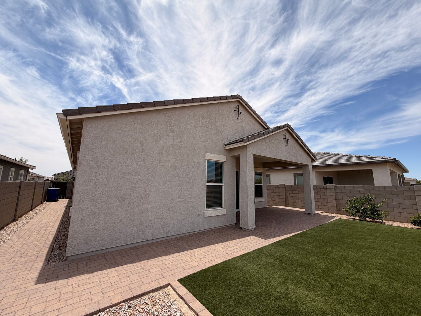 Newer Home Built in 2023 (3 bedrooms/2 bathrooms) in Surprise ready for immediate move-in property image