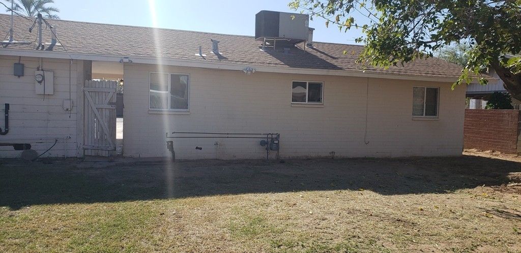 2 bedroom 1 bath home in Del Monte Homes is available for Early July move in! property image
