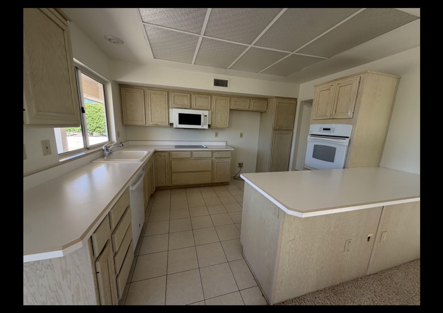 Golf Course Views | 3-Bed, 2-Bath Home in Sun City West 55+ ready for immediate move in! property image