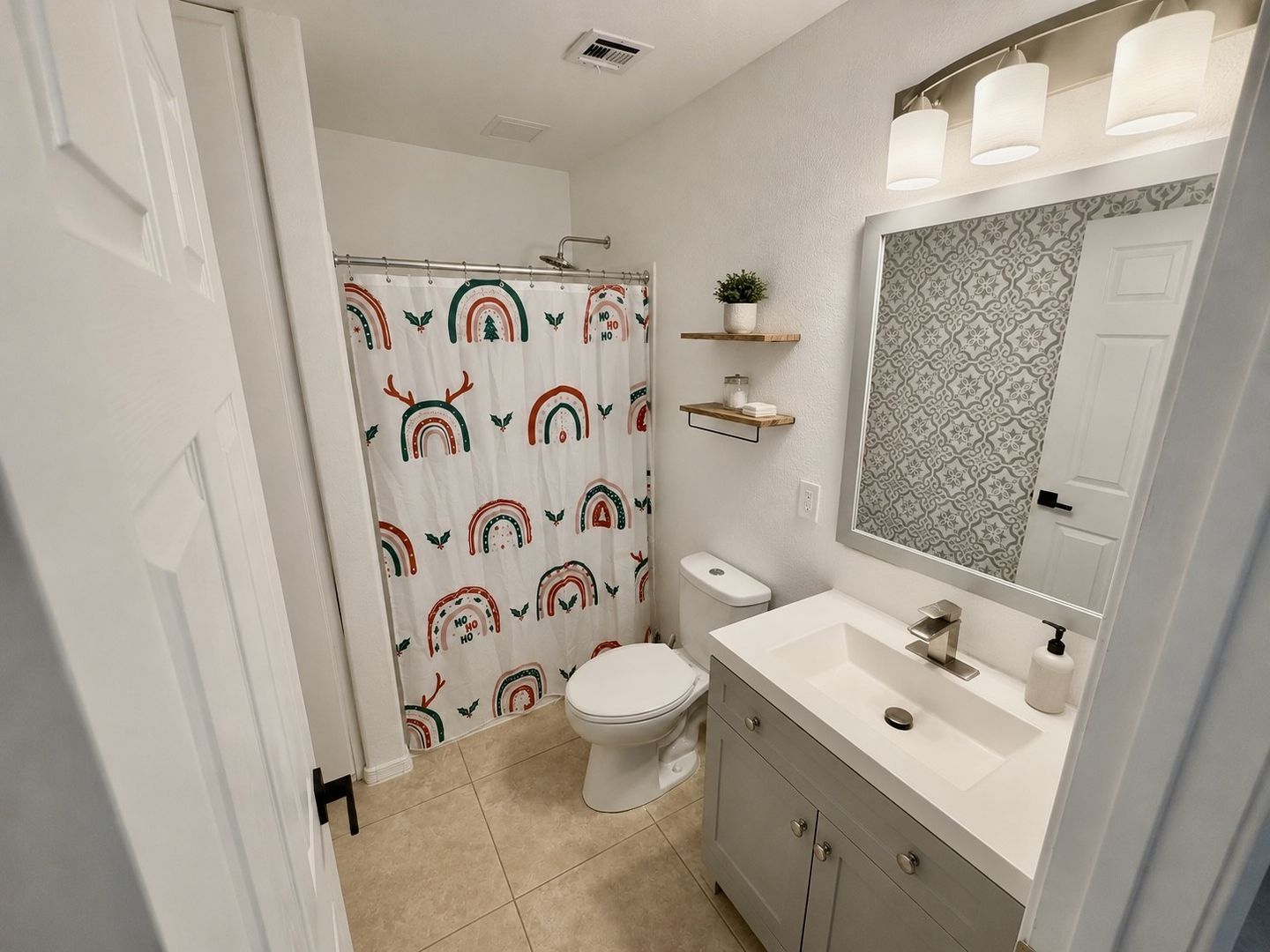 Nicely updated 4 bedrooms/2.5 bathroom home in Surprise ready for early August move-in property image