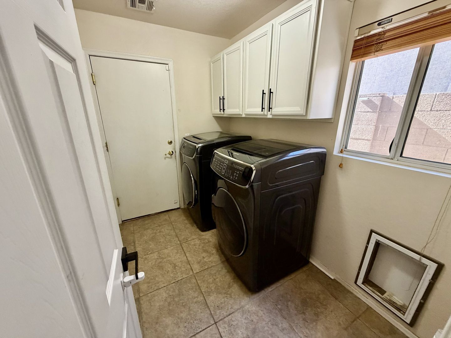 Nicely updated 4 bedrooms/2.5 bathroom home in Surprise ready for early August move-in property image