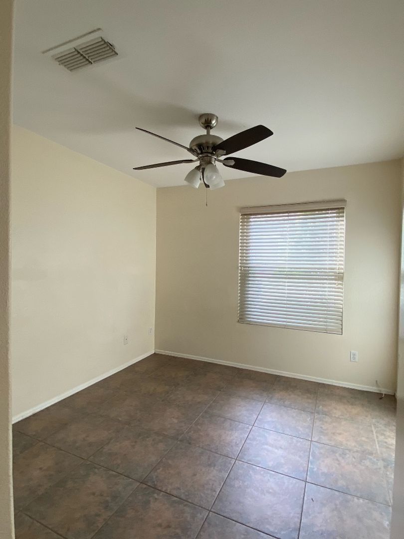 4 bedroom 2 bath home in Citrus Point is available for an early Julu Move in! property image