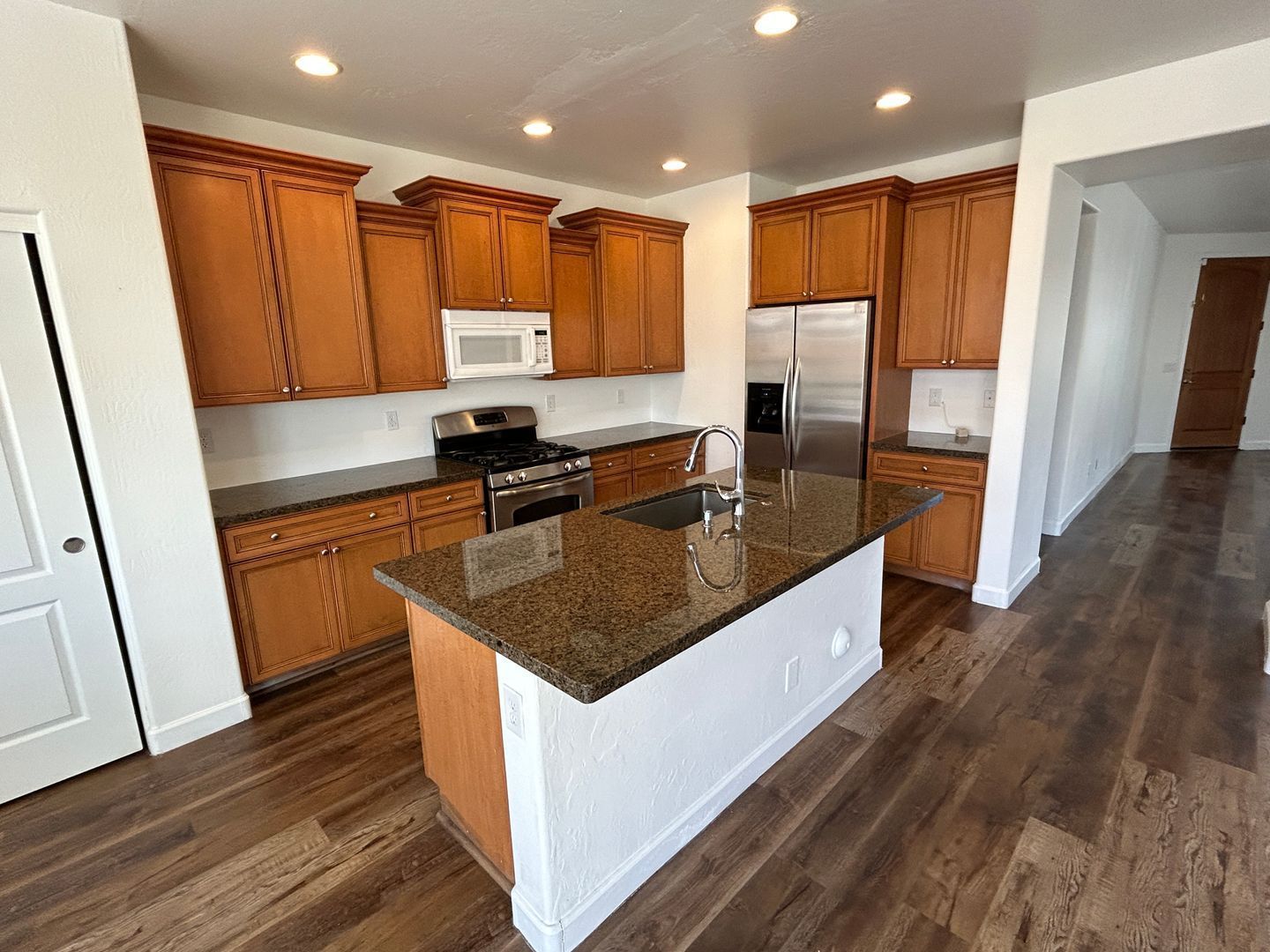Spacious 4 bedroom / 2 bathroom home in Laveen Ready for early an early July Move in! property image