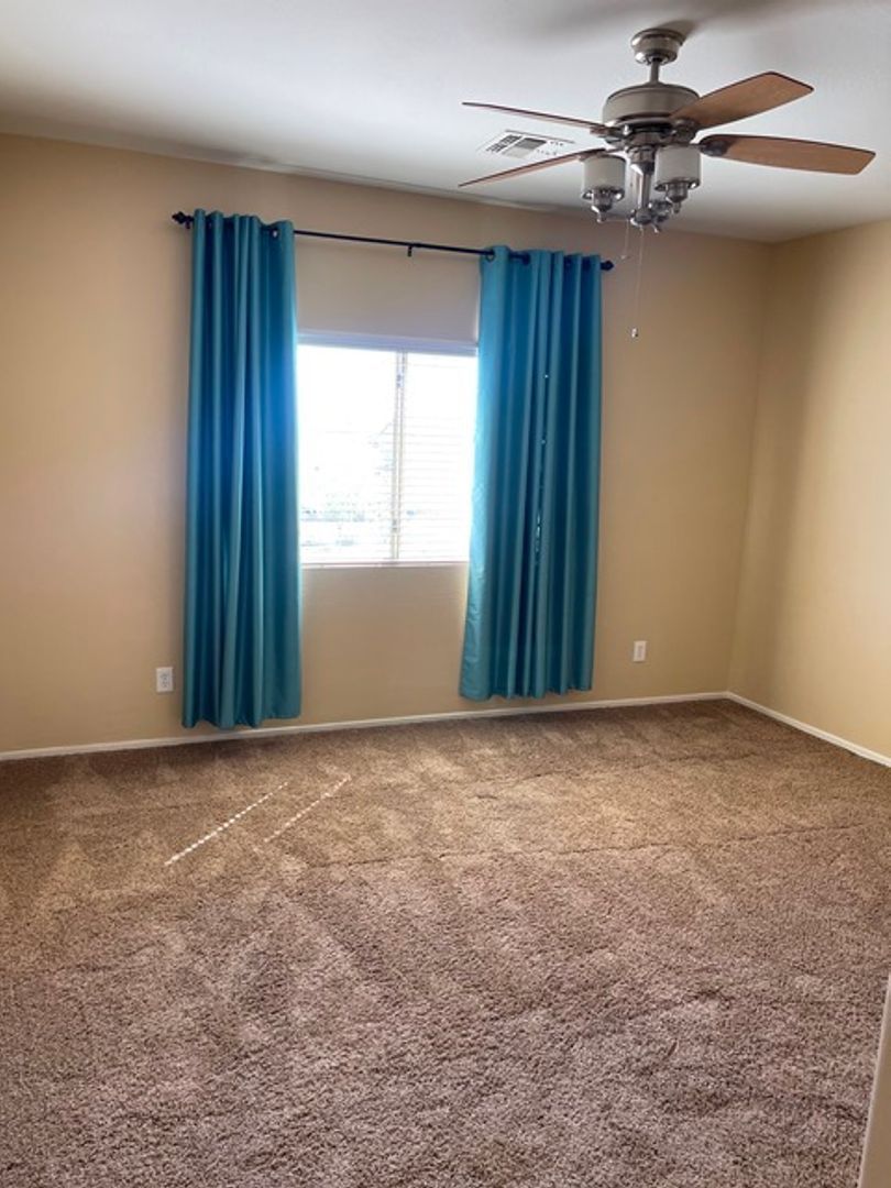 3 bedroom and 2 1/2 bath home with a pool and spa in Surprise Farms is ready for early July move in! property image