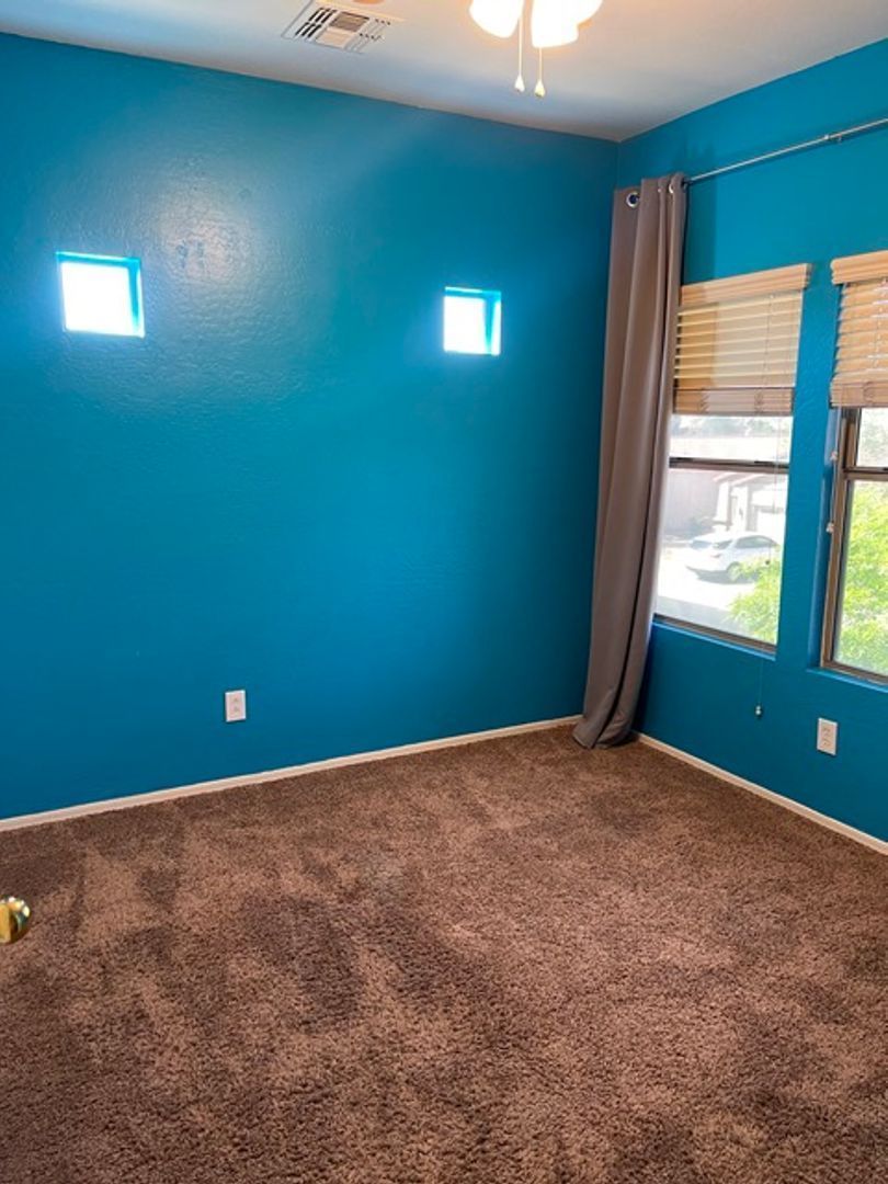 3 bedroom and 2 1/2 bath home with a pool and spa in Surprise Farms is ready for early July move in! property image