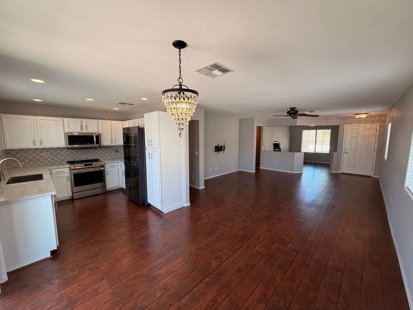 Nicely Updated Home in Sierra Montana ready for immediate move-in property image