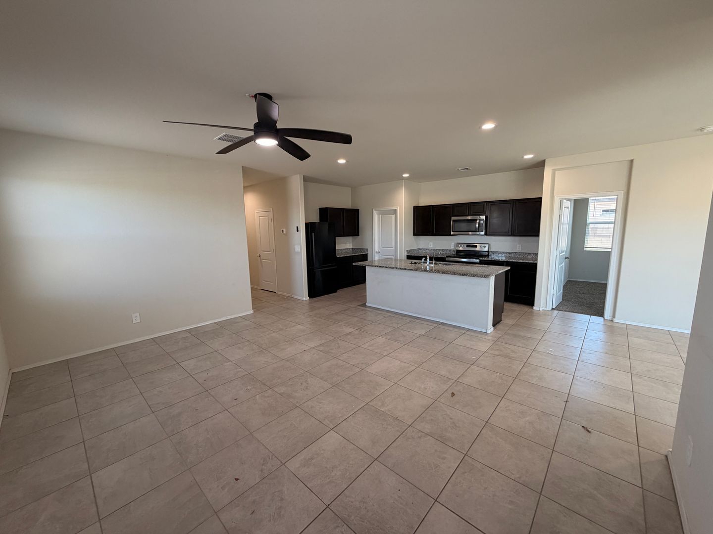 Wonderful Home in Rio Rancho Estates (3 bedroom/2 bathroom) ready for immediate move-in property image
