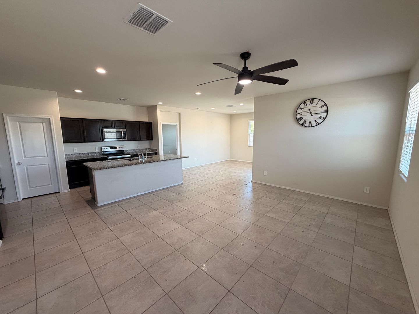 Wonderful Home in Rio Rancho Estates (3 bedroom/2 bathroom) ready for immediate move-in property image