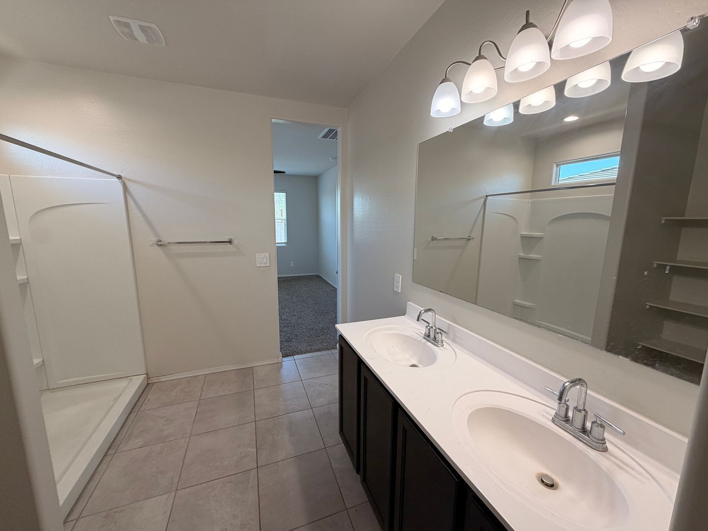 Wonderful Home in Rio Rancho Estates (3 bedroom/2 bathroom) ready for immediate move-in property image