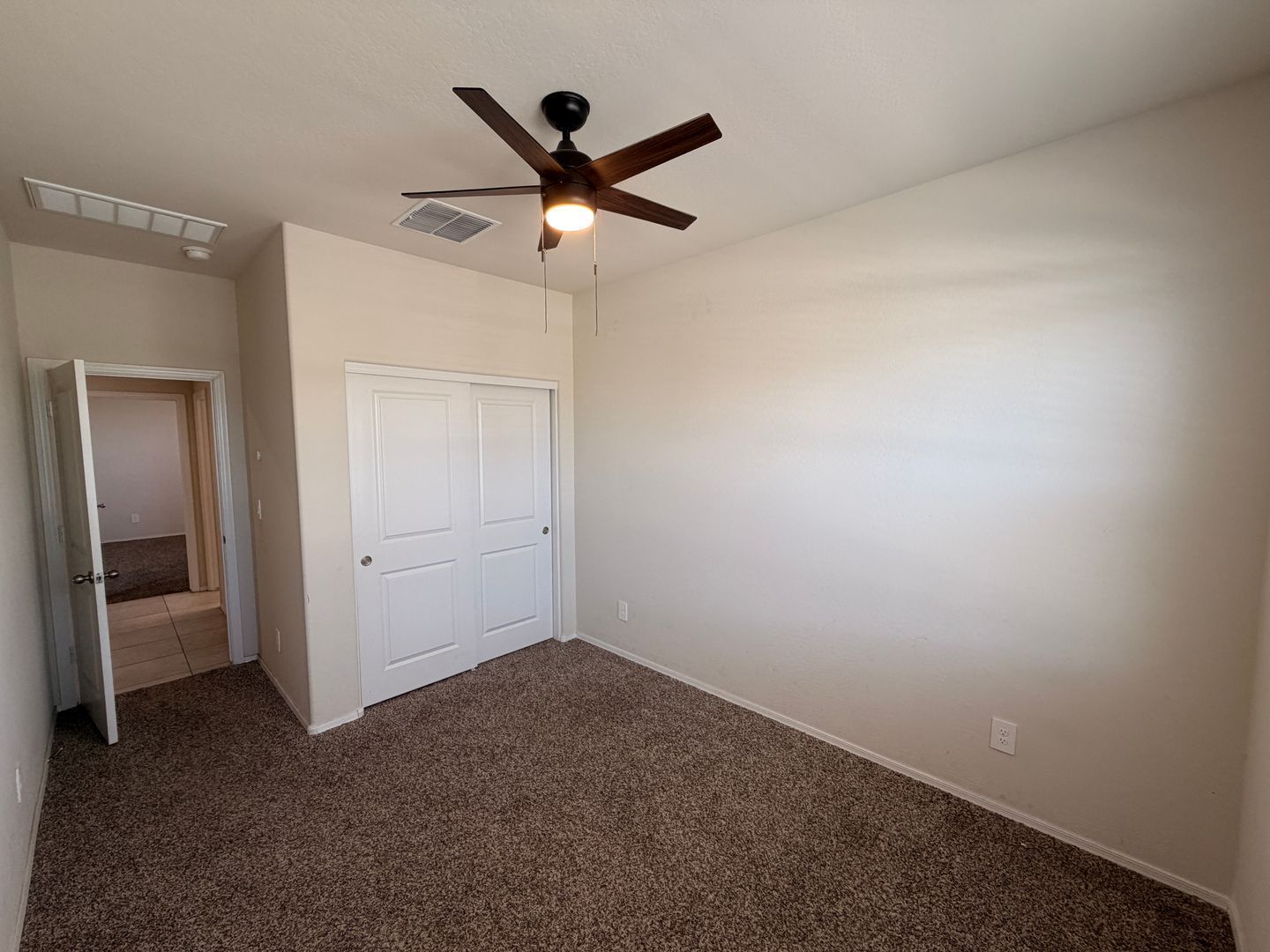 Wonderful Home in Rio Rancho Estates (3 bedroom/2 bathroom) ready for immediate move-in property image