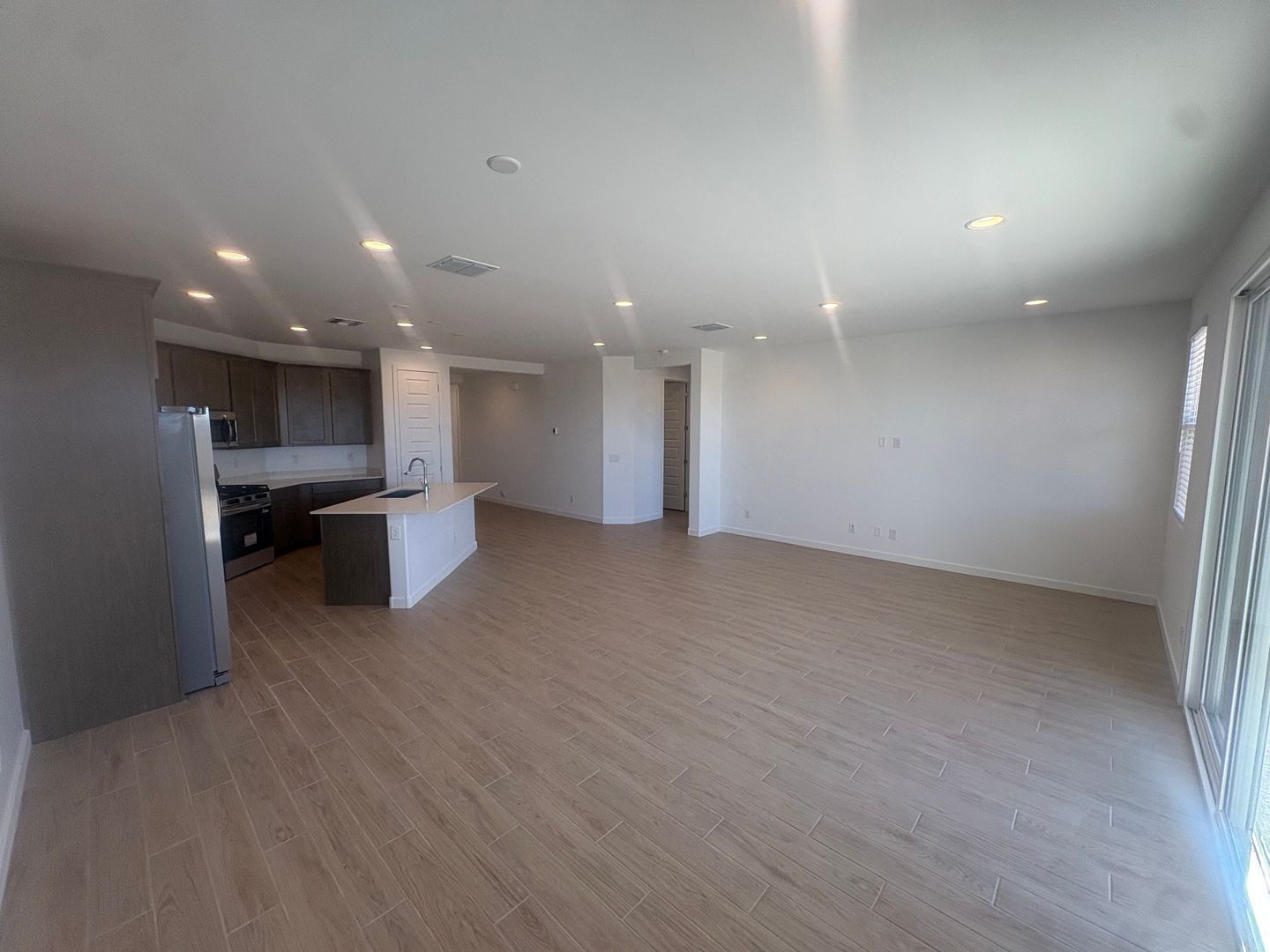 Brand New Litchfield Park Home - 4 Bed /3 bath, ready for immediate move-in! property image