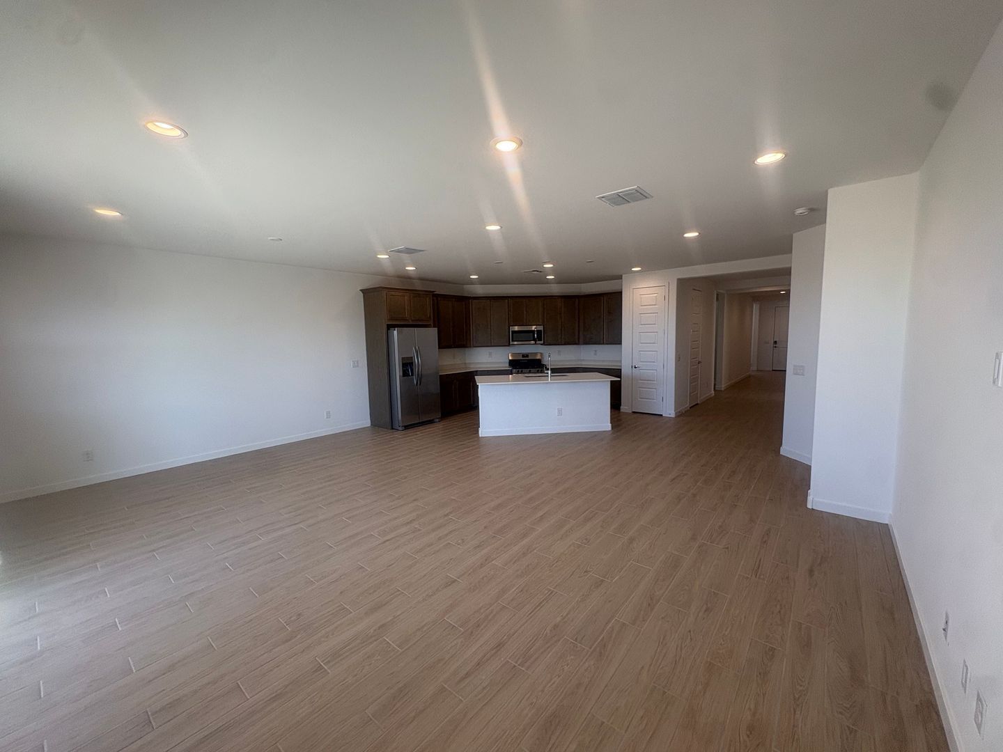 Brand New Litchfield Park Home - 4 Bed /3 bath, ready for immediate move-in! property image