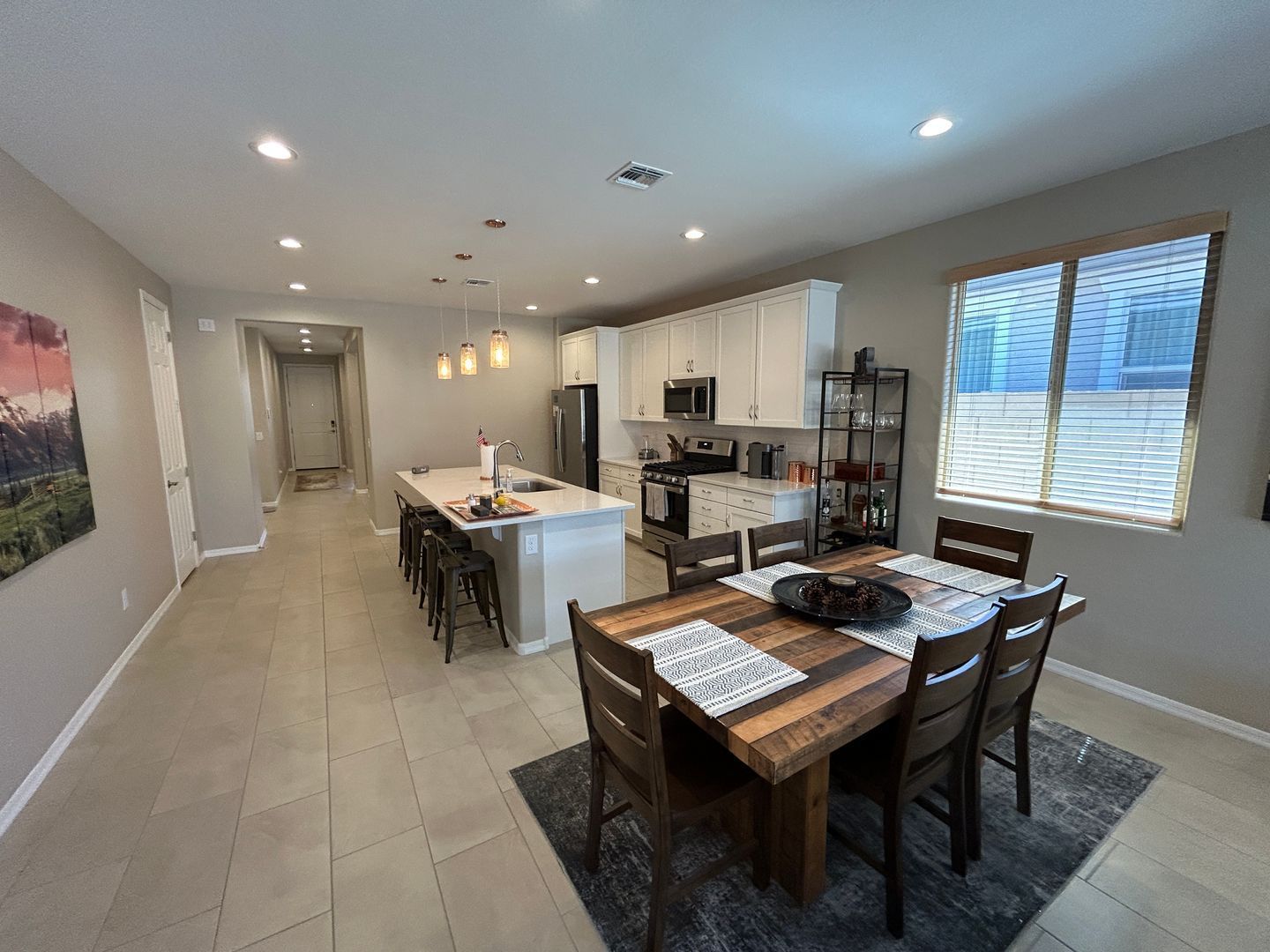 4 bedroom (plus den), 2 bathroom home in Verrado East available for mid-July move-in property image