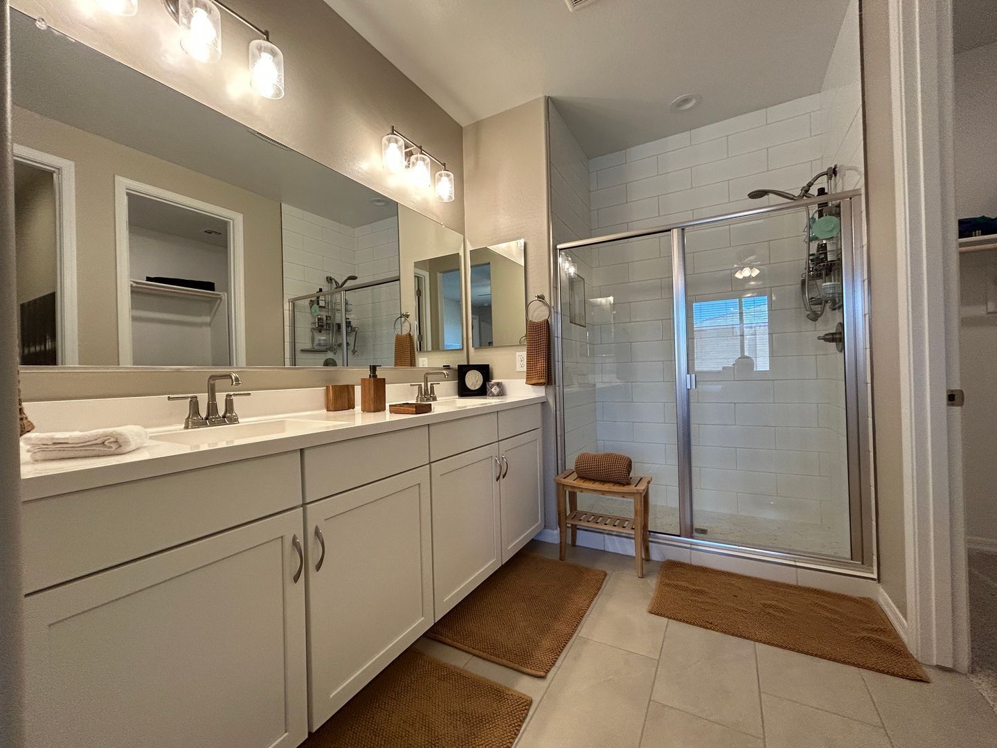4 bedroom (plus den), 2 bathroom home in Verrado East available for mid-July move-in property image
