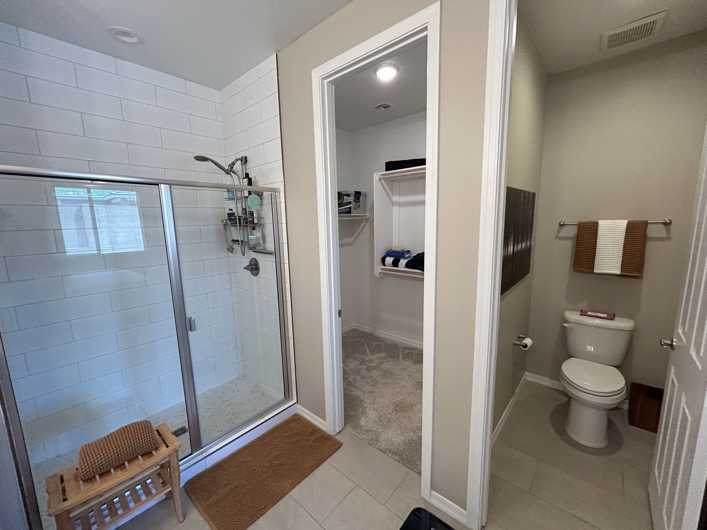 4 bedroom (plus den), 2 bathroom home in Verrado East available for mid-July move-in property image