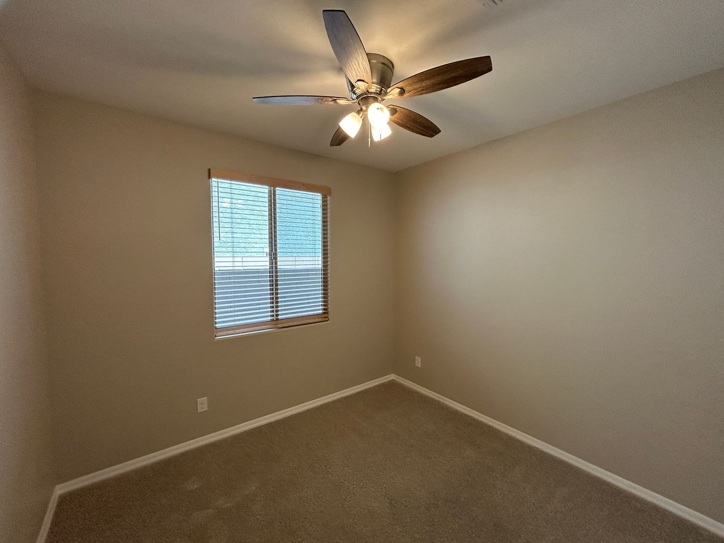4 bedroom (plus den), 2 bathroom home in Verrado East available for mid-July move-in property image