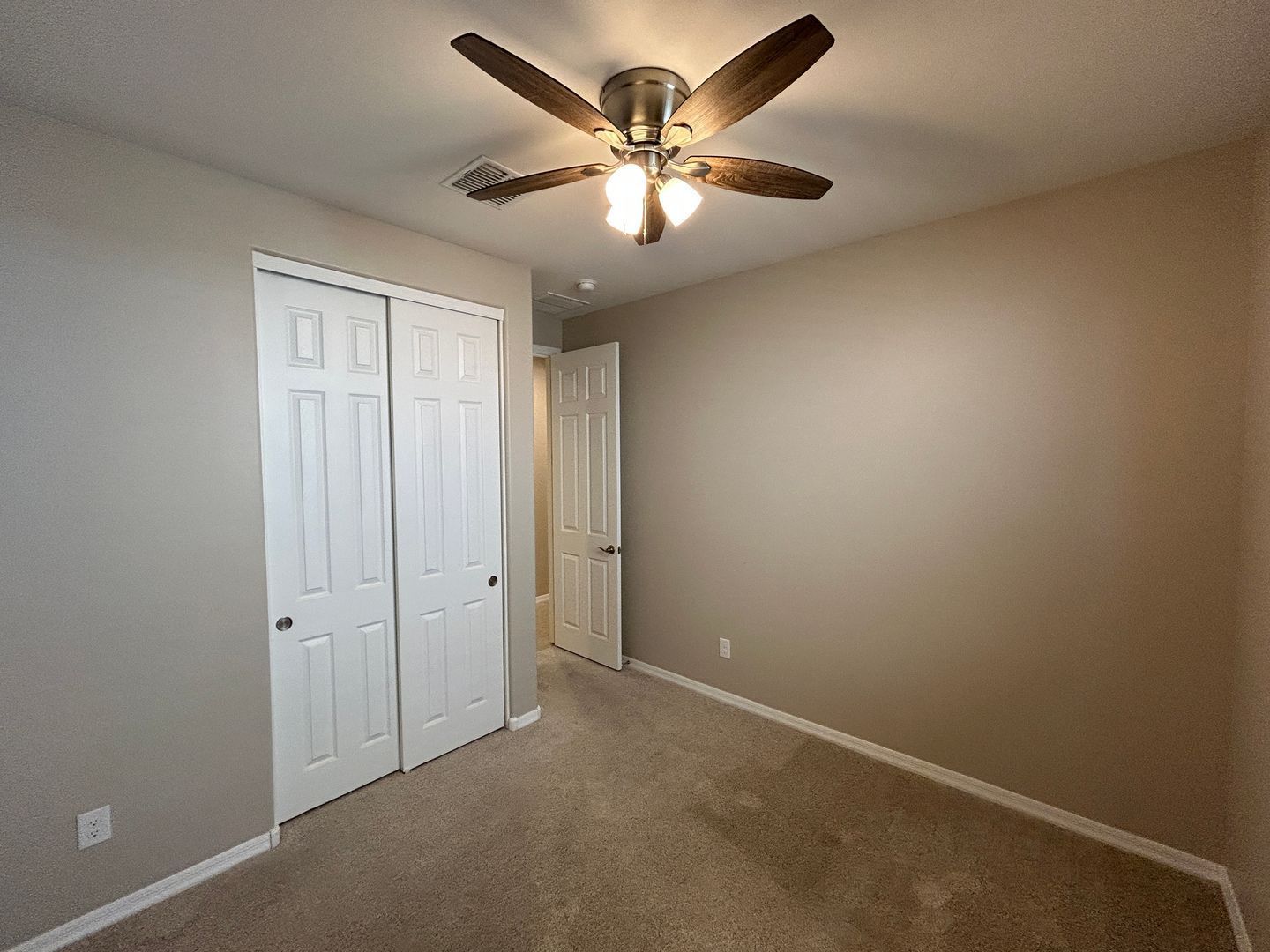 4 bedroom (plus den), 2 bathroom home in Verrado East available for mid-July move-in property image