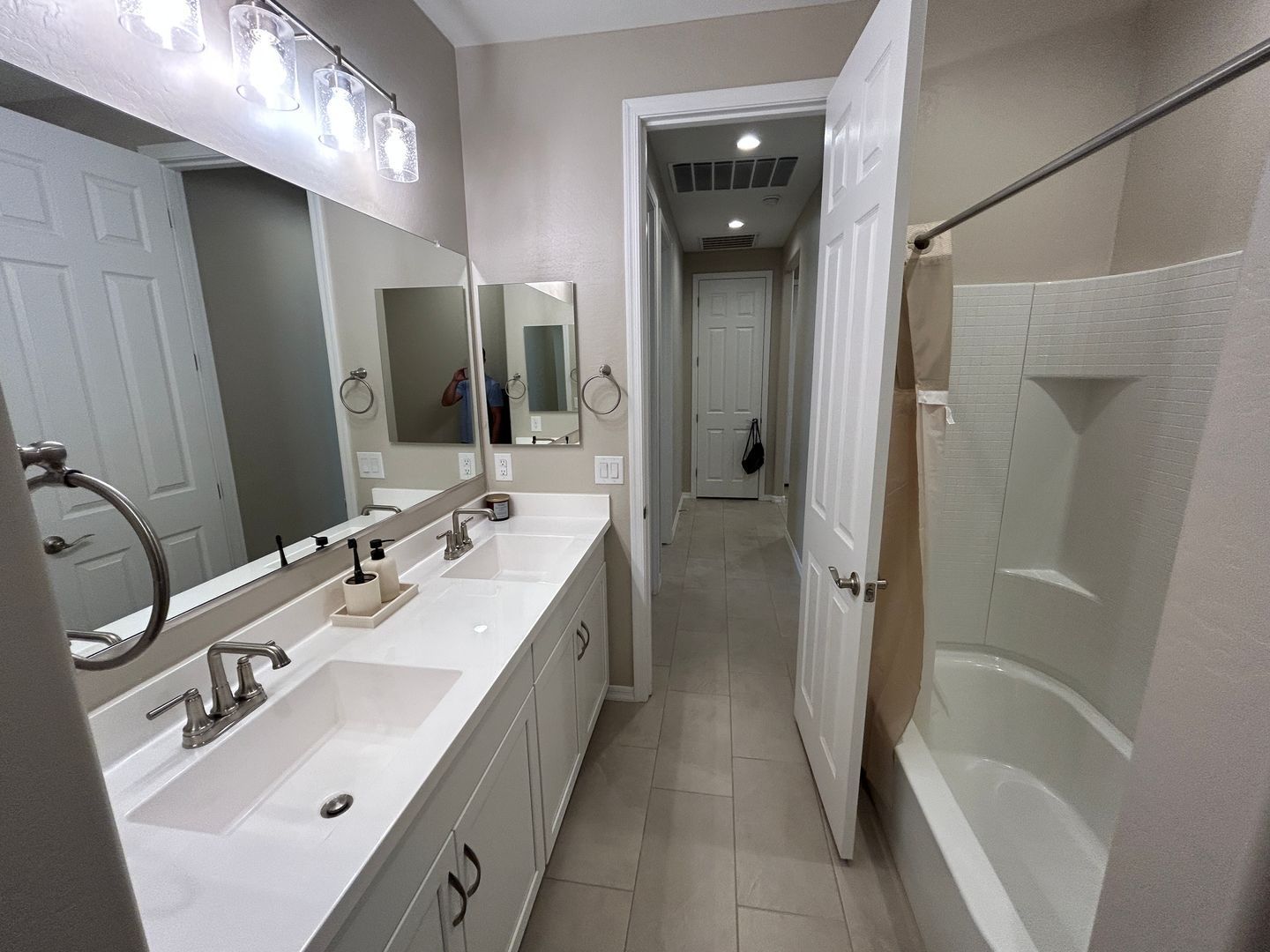 4 bedroom (plus den), 2 bathroom home in Verrado East available for mid-July move-in property image